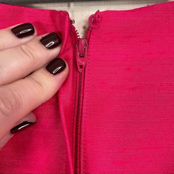 Vintage Jennifer’s Hot Pink Structured Silk and Wool Blend Dress - Picture 5 of 7